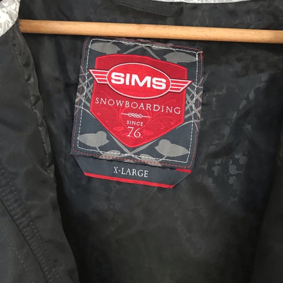 SIMS Snowboarding/Ski Jacket with Faux Fur Hood - Picture 3 of 6